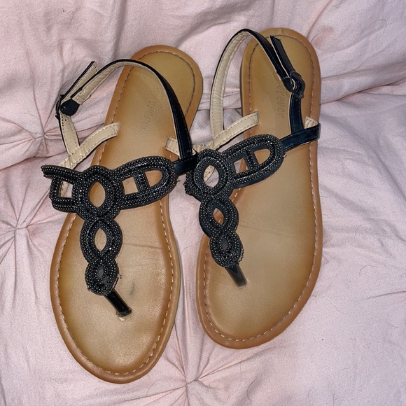 FOREVER SANDALS - Picture 2 of 3